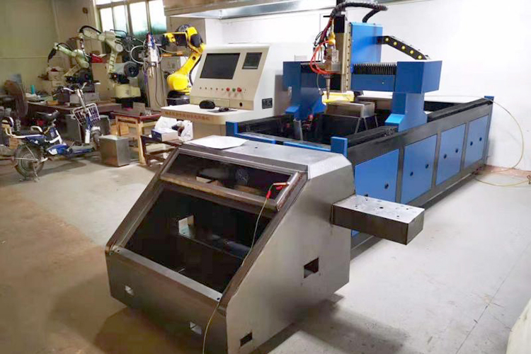 激光焊接鋁箱專(zhuān)用機(jī)